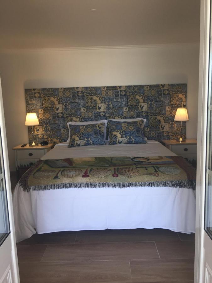 Bed and Breakfast Vistalmar Sao Martinho Сан-Мартинью-ду-Порту Экстерьер фото