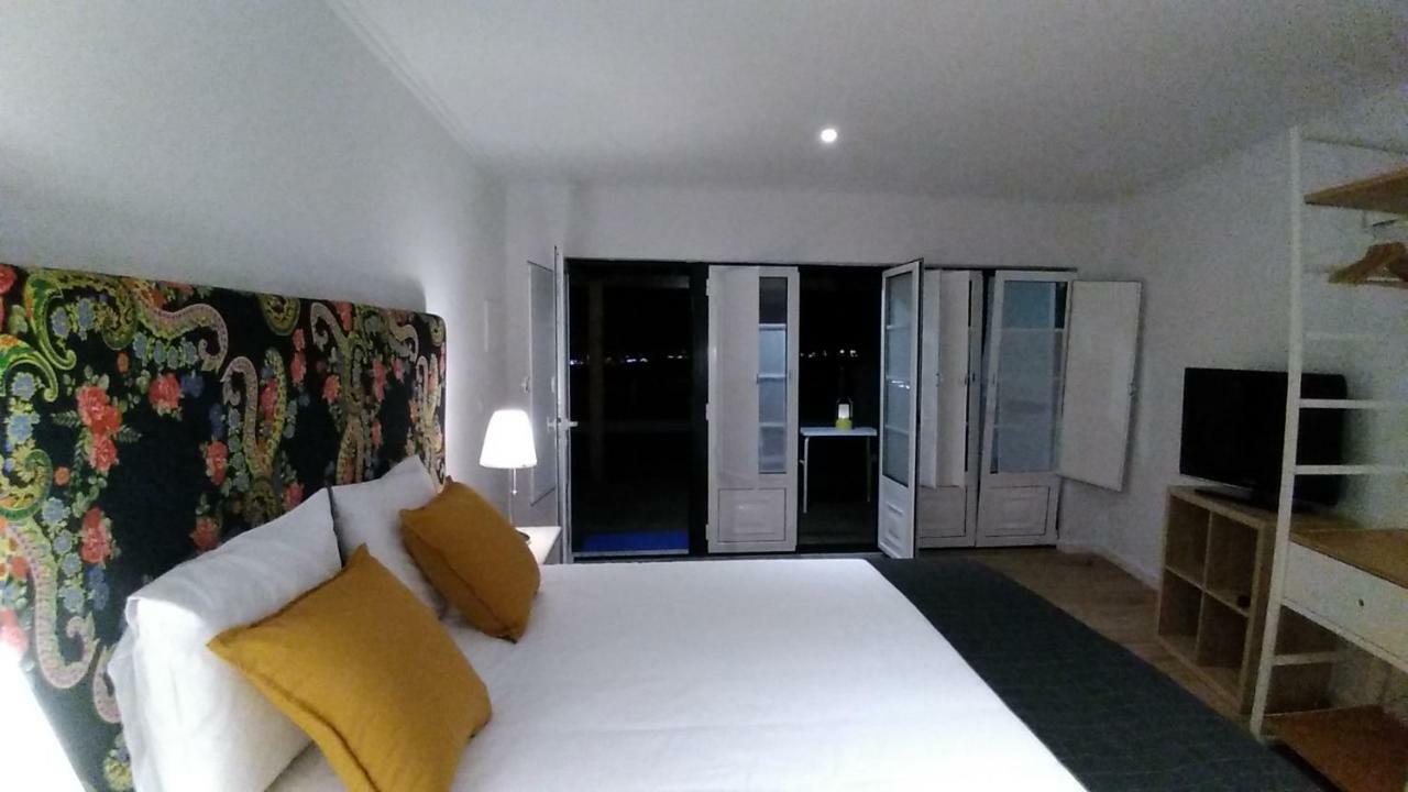Bed and Breakfast Vistalmar Sao Martinho Сан-Мартинью-ду-Порту Экстерьер фото