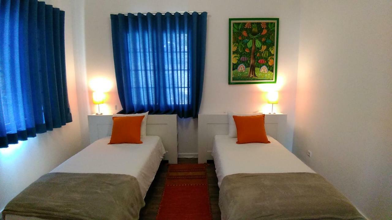 Bed and Breakfast Vistalmar Sao Martinho Сан-Мартинью-ду-Порту Экстерьер фото