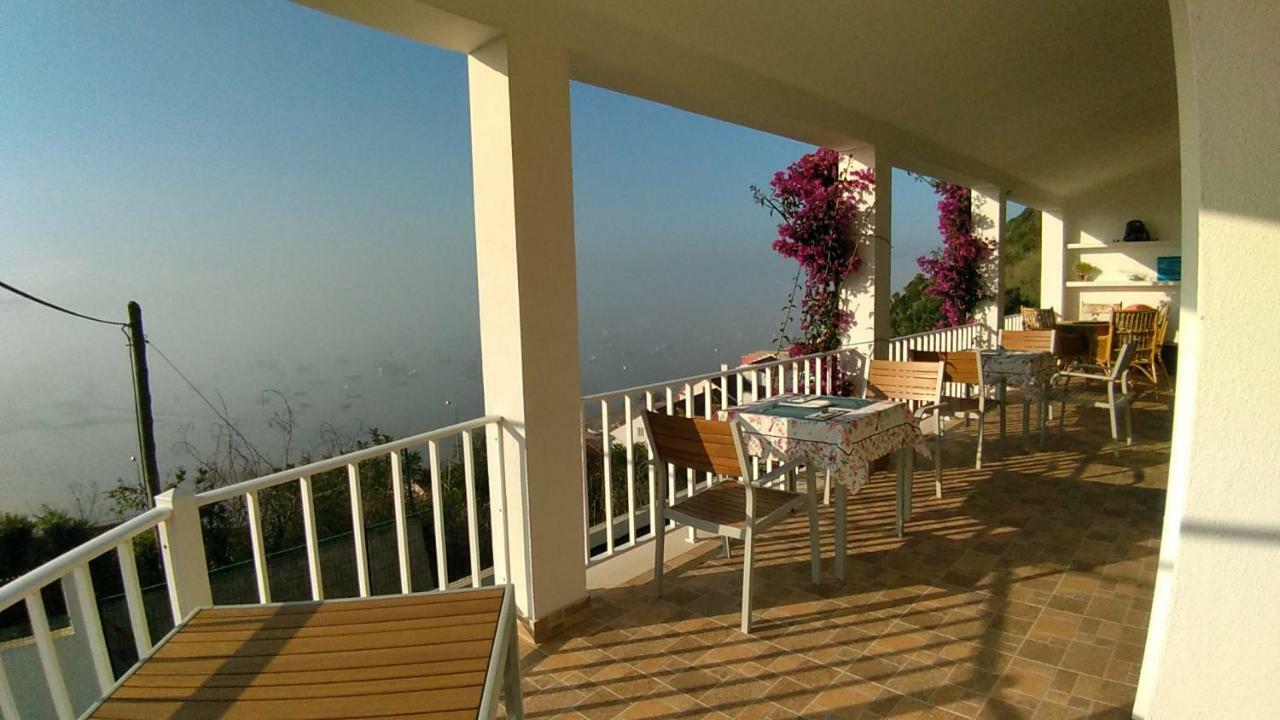 Bed and Breakfast Vistalmar Sao Martinho Сан-Мартинью-ду-Порту Экстерьер фото