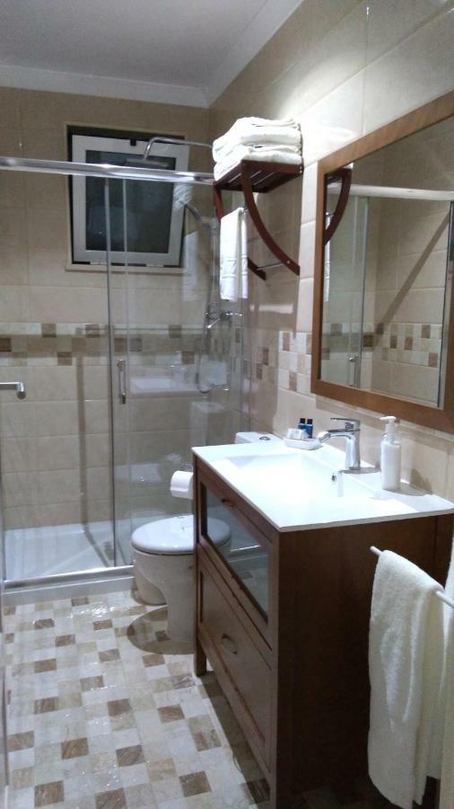 Bed and Breakfast Vistalmar Sao Martinho Сан-Мартинью-ду-Порту Экстерьер фото